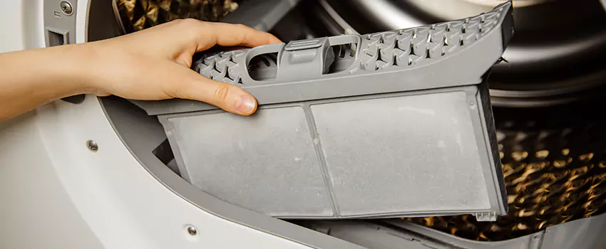 Signs Of A Clogged Dryer Lint Trap in Hilliard, Ohio